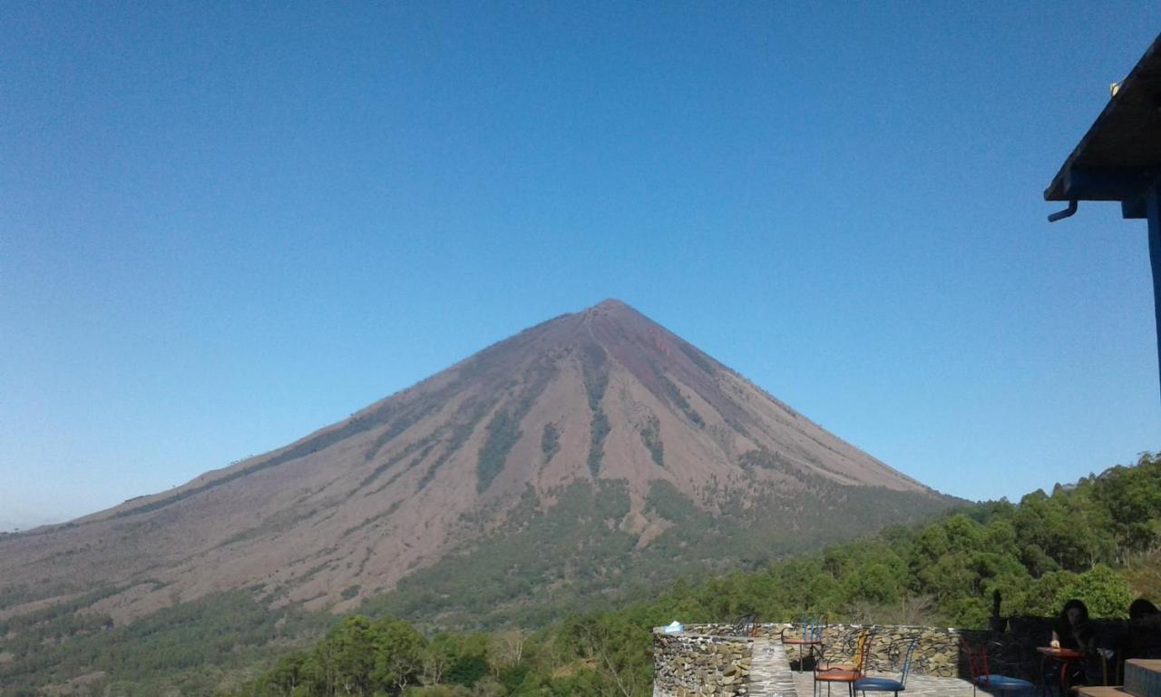 Kristian Homestay Bajawa Luaran gambar